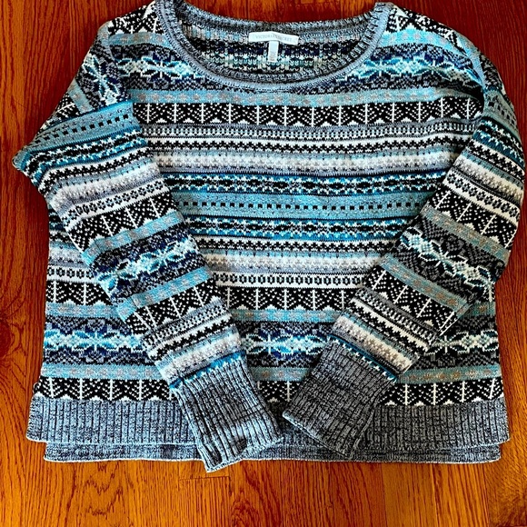 Victoria’s Secret Sweater NWOT size S/P scoop neck - Picture 6 of 6